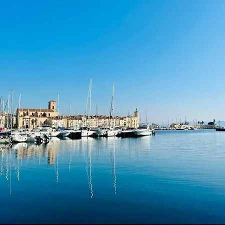 Et Cosy 200m Du Port La Ciotat